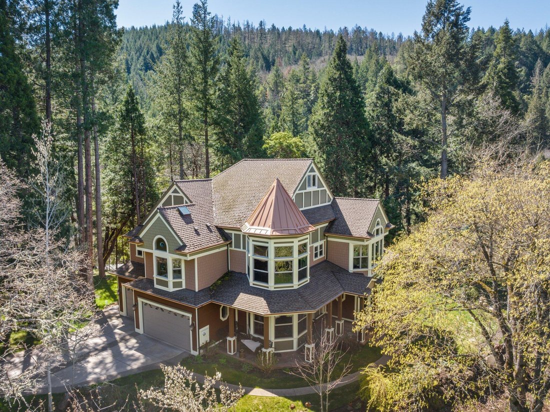 House in Eagle Point, Oregon, United States 3 - 18511226