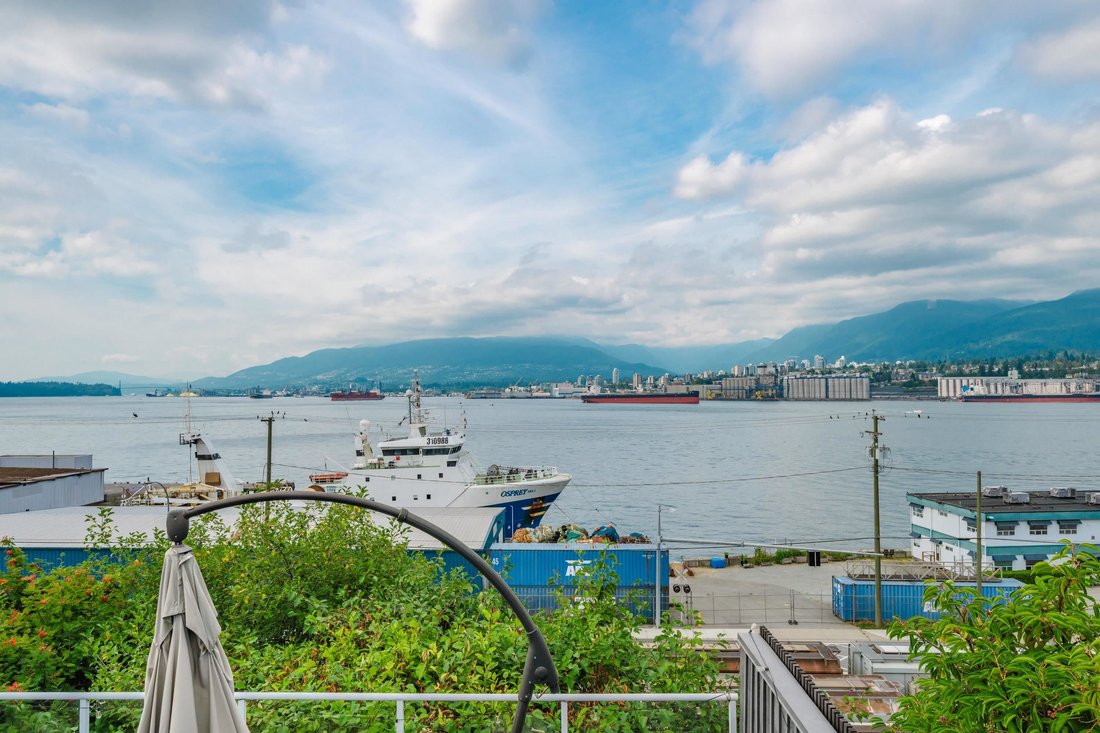 House in Vancouver, British Columbia, Canada 3 - 18514558