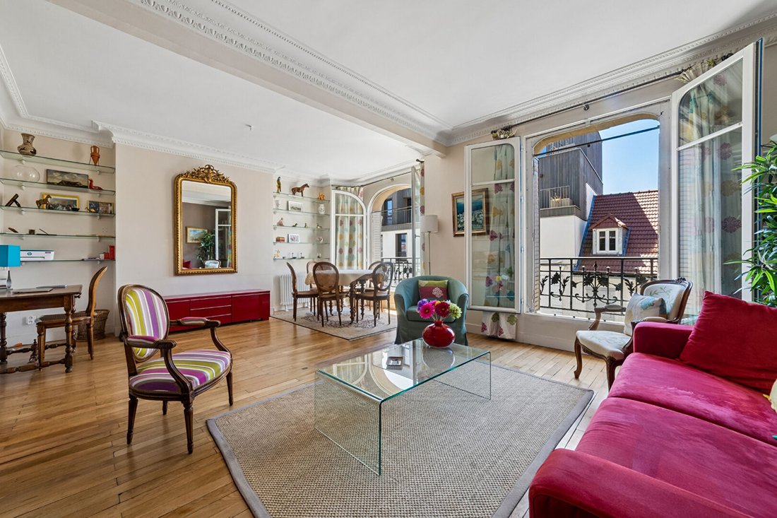 Apartment in Invalides, Paris 7e Arrondissement, Paris 3 - 18511620