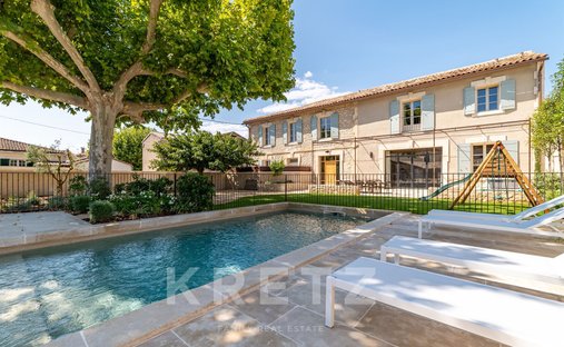 Maisons de campagne à Saint-Rémy-de-Provence, Provence-Alpes-Côte d'Azur, France 1
