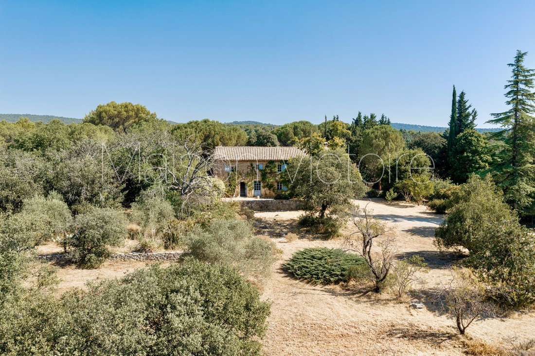 House in Cabrières-d'Avignon, Provence-Alpes-Côte d'Azur, France 5 - 18513772
