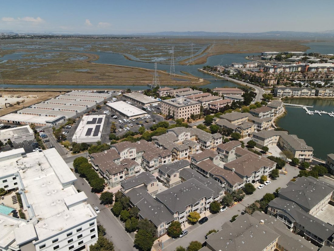 Condo in Redwood City, California, United States 3 - 18515235