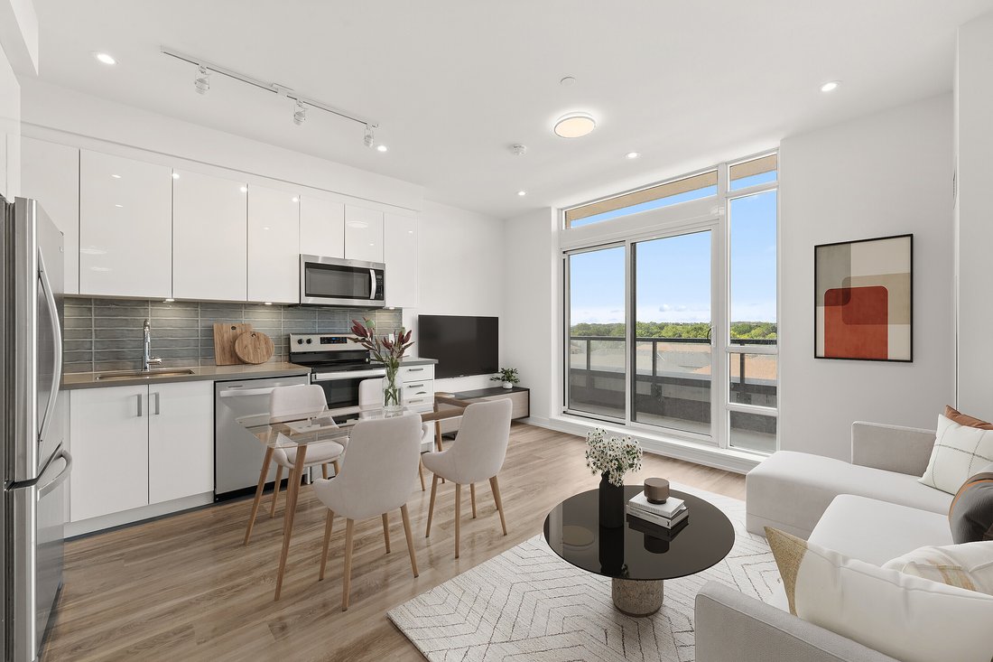 Condo in Whitby, Ontario, Canada 1 - 18516592