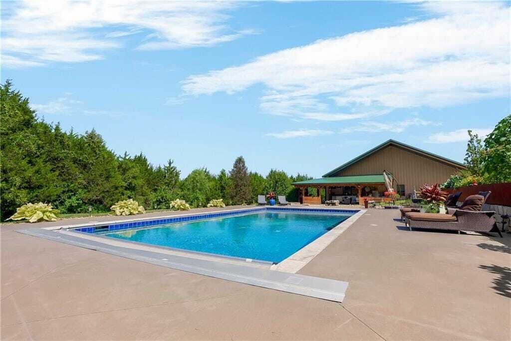 House in De Soto, Kansas, United States 5 - 18522570