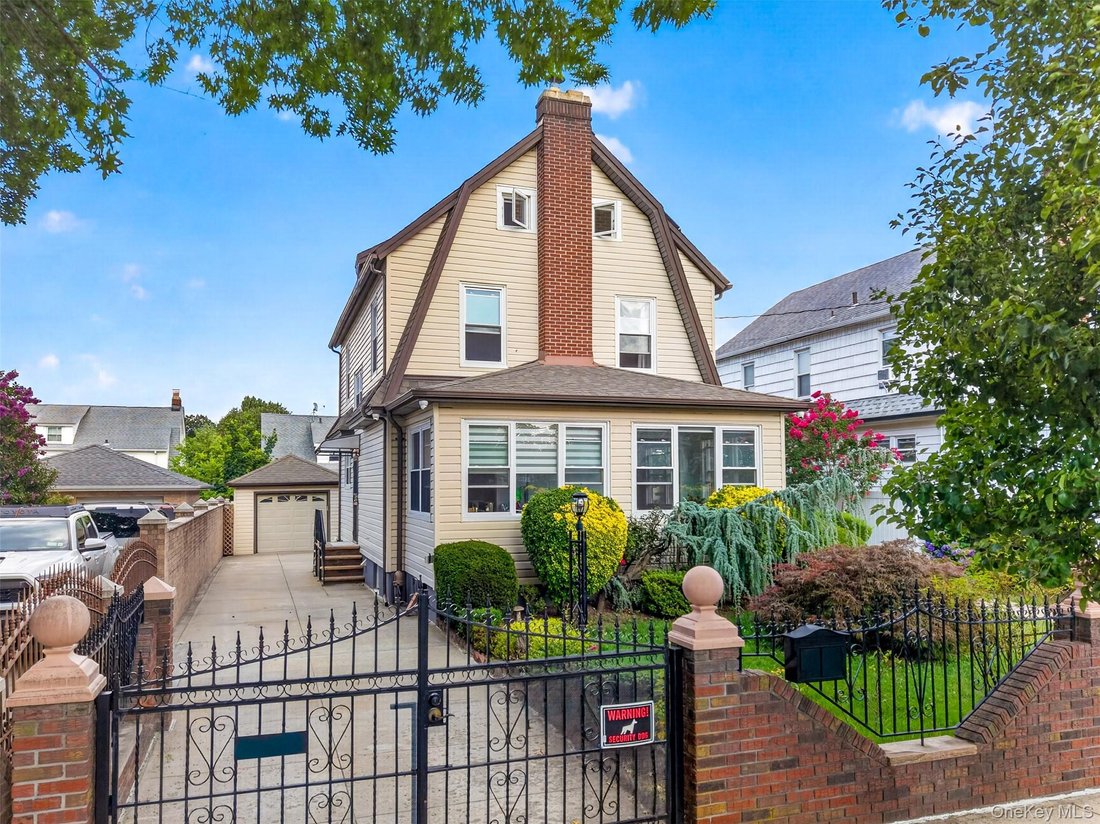 House in New York, New York, United States 1 - 18510995