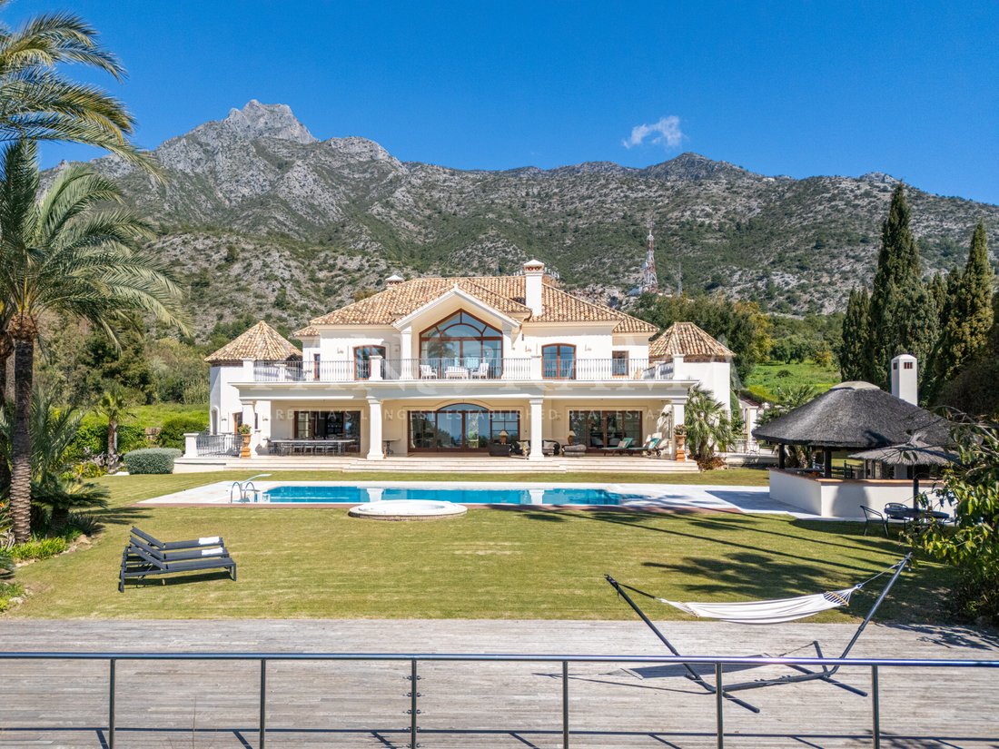 Villa in Marbella, Andalusia, Spain 1 - 17479654