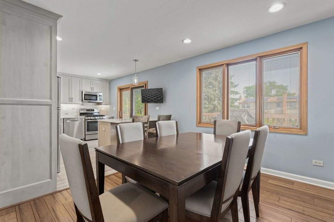 House in Mount Prospect, Illinois, United States 5 - 18508550