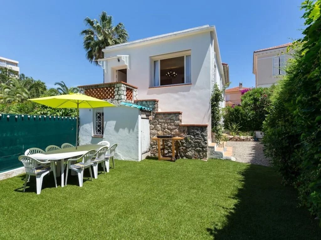 House in Antibes, Provence-Alpes-Côte d'Azur, France 1 - 18508206