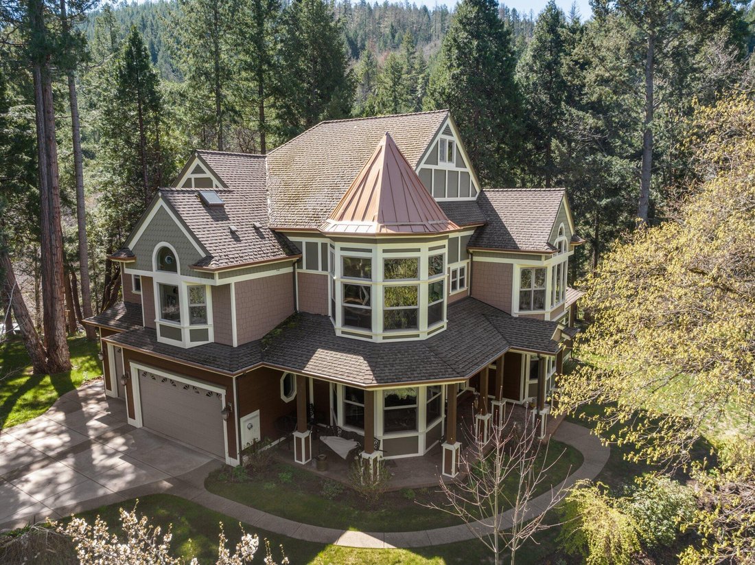 House in Eagle Point, Oregon, United States 2 - 18511226