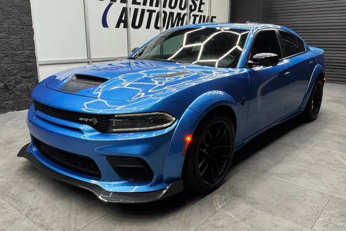 Sedan in Tampa, FL, United States 5 - 18291475