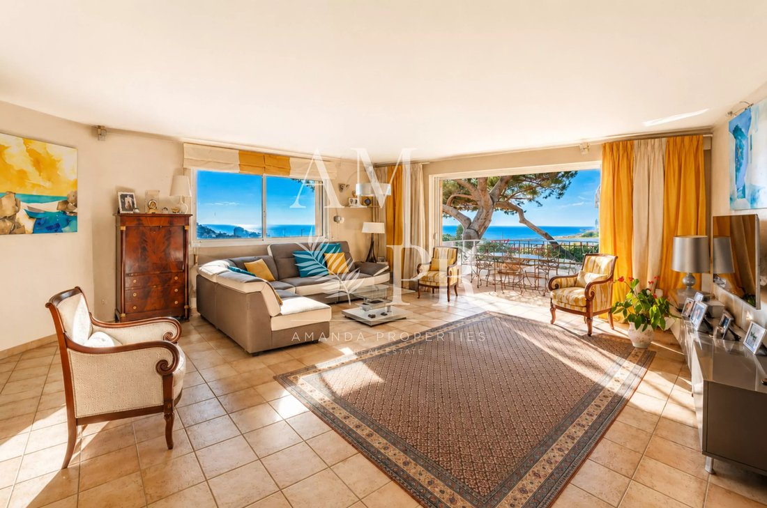 Villa in Cannes, Provence-Alpes-Côte d'Azur, France 1 - 12387739