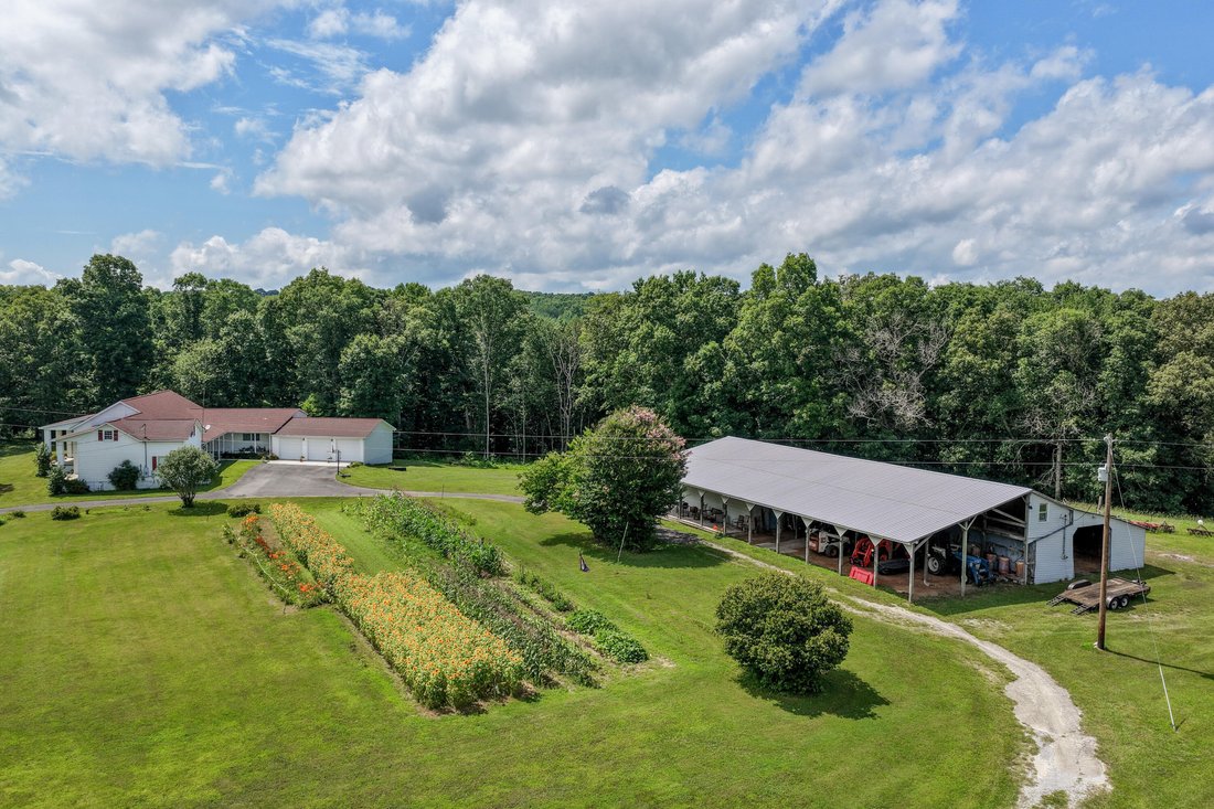 House in Spencer, Tennessee, United States 1 - 18512834