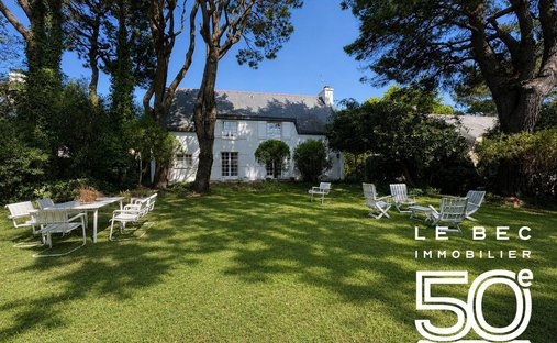 Villa in Carnac, Brittany, France 1