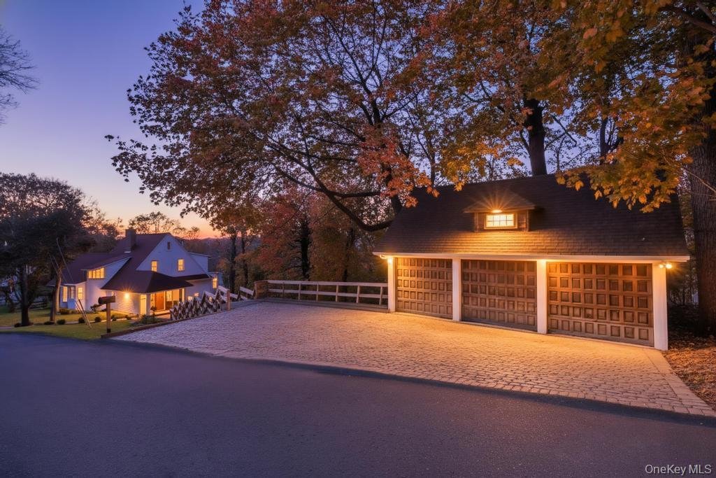 House in Port Jefferson, New York, United States 2 - 18515058