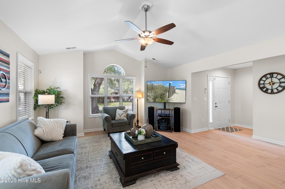 House in Oak Island, North Carolina, United States 5 - 18512201