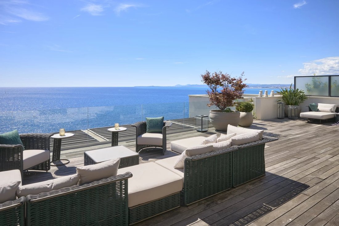 Villa in French Riviera, Provence-Alpes-Côte d'Azur, France 2 - 18509992