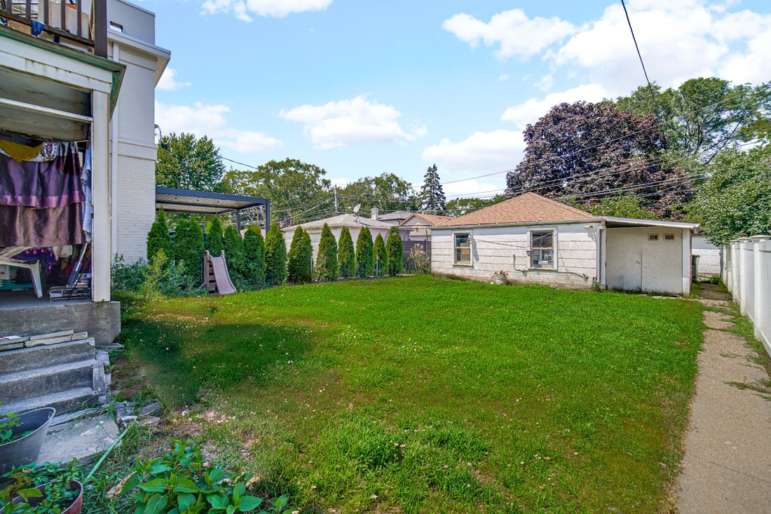 House in Skokie, Illinois, United States 5 - 18518631