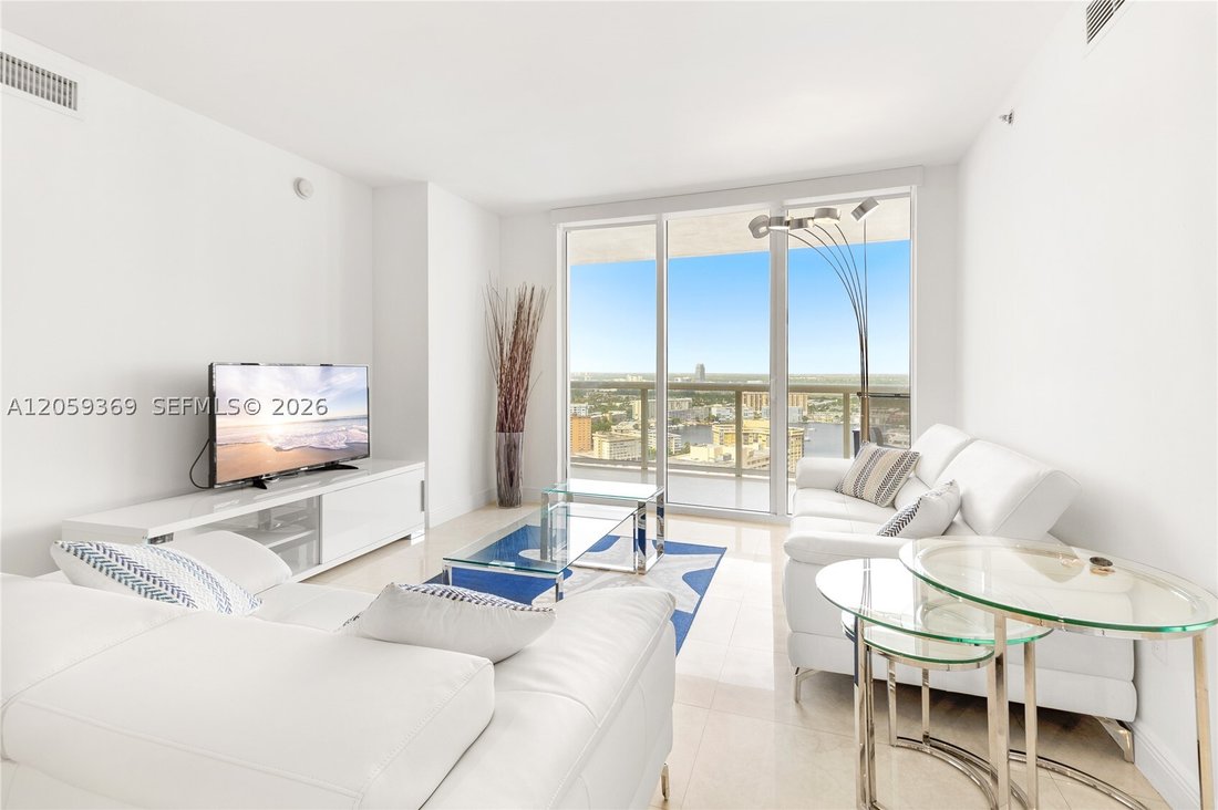Condo in Hallandale Beach, Florida, United States 4 - 18511315