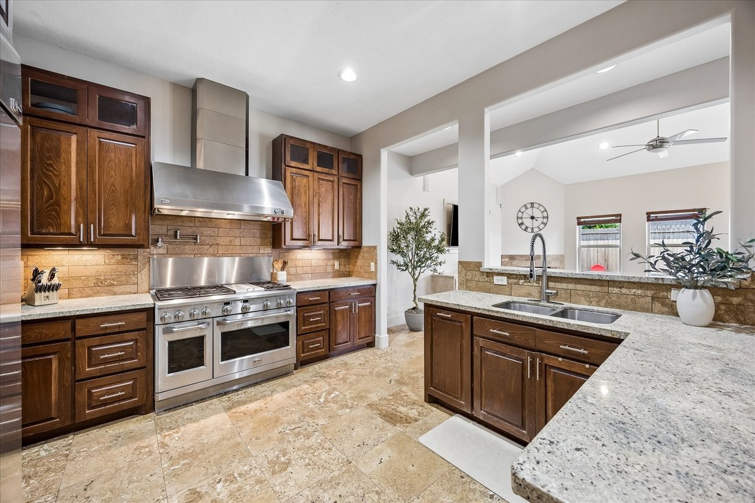 House in Houston, Texas, United States 4 - 18508845