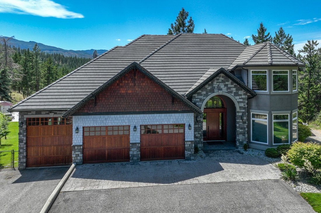 House in Kelowna, British Columbia, Canada 1 - 18519902