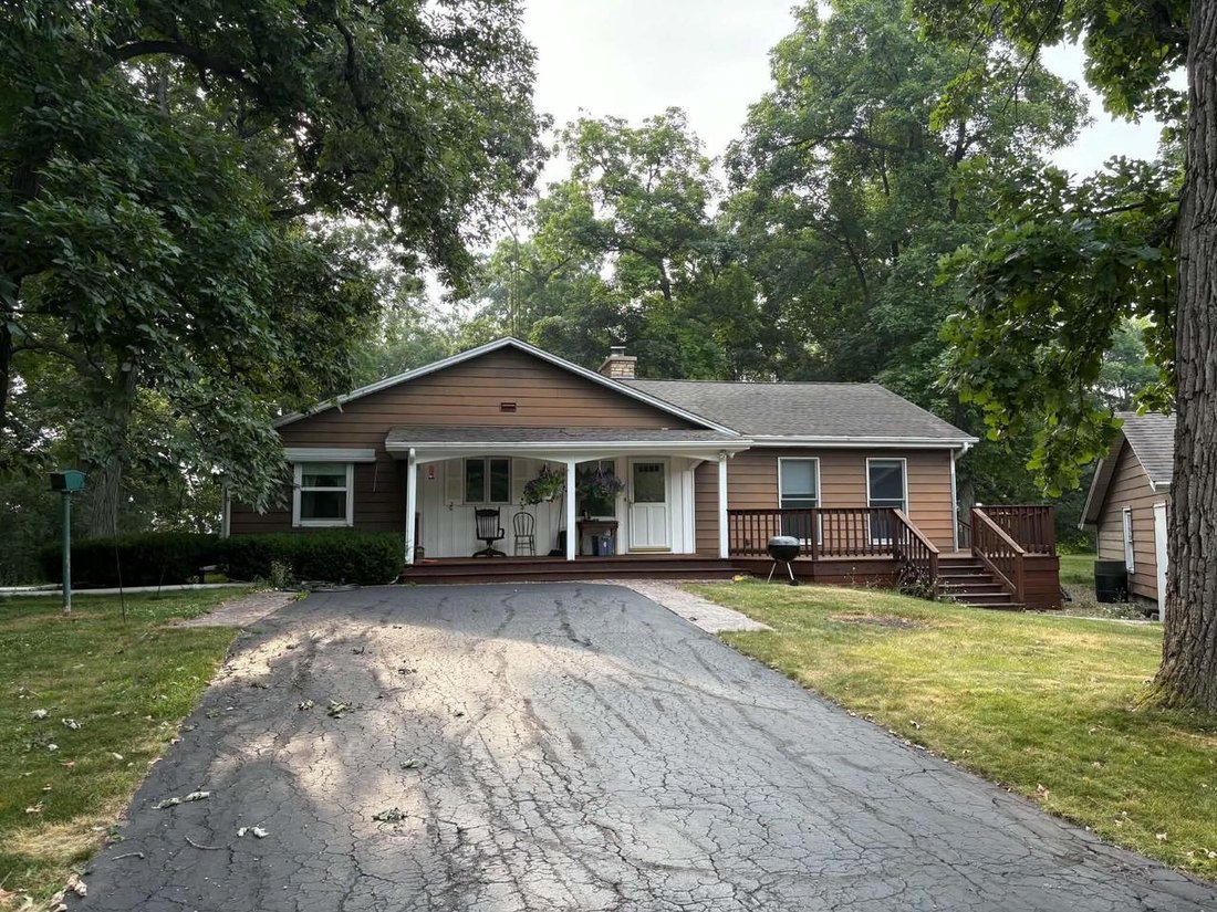 House in Yorkville, Wisconsin, United States 1 - 18489764