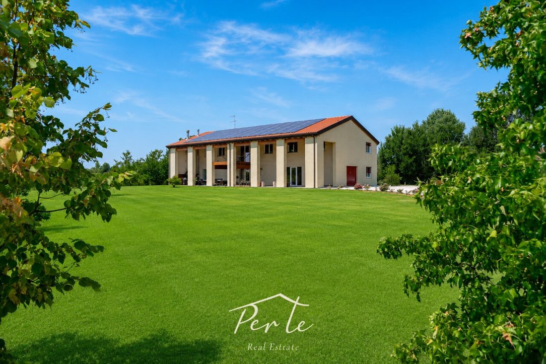 Villa in Silea, Veneto, Italy 1 - 18513855
