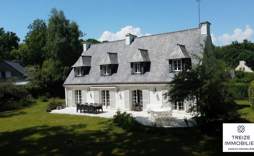 Villa in Arradon, Brittany, France 1