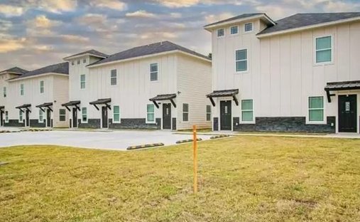 Apartment in La Feria, Texas, United States 1