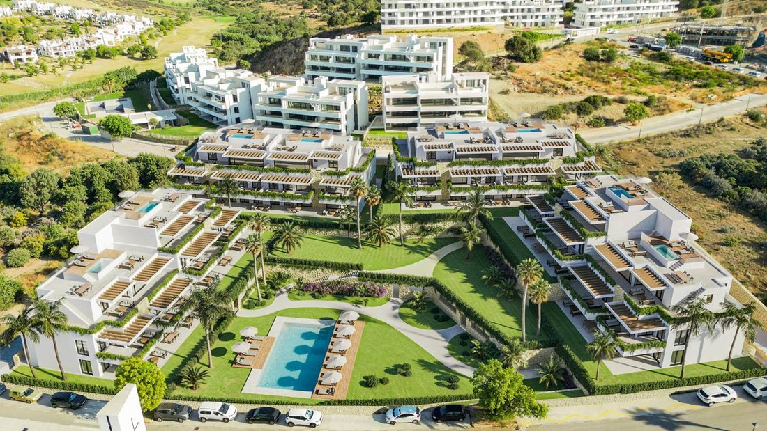 Apartment in Estepona, Andalusia, Spain 4 - 18513695