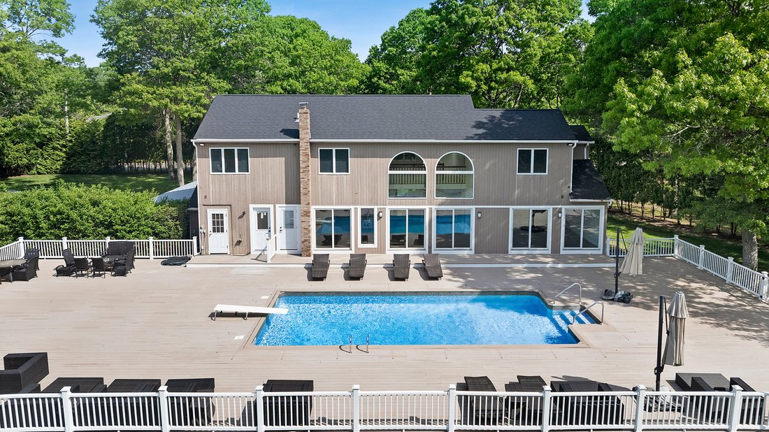 House in East Quogue, New York, United States 1 - 18063889
