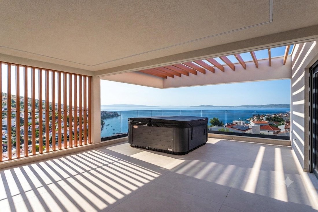 Apartment in Okrug Gornji, Split-Dalmatia County, Croatia 3 - 13811040