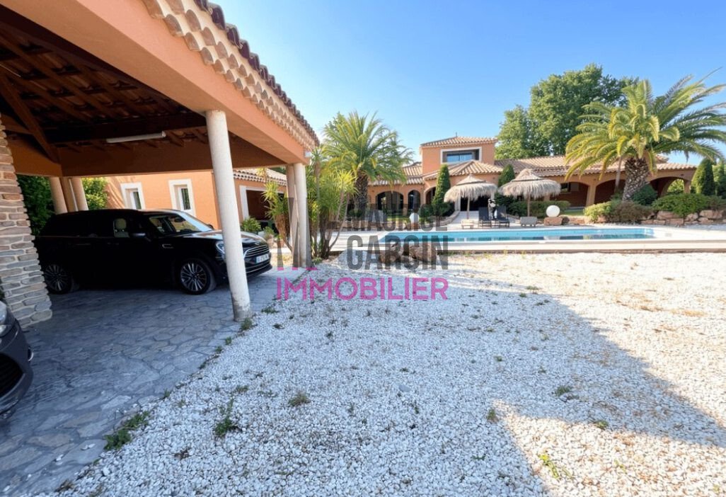 House in Châteaurenard, Provence-Alpes-Côte d'Azur, France 1 - 15705325