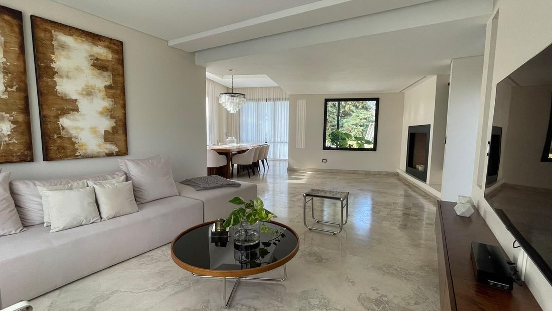 Townhouse in La Lonja, Buenos Aires Province, Argentina 1 - 18512911