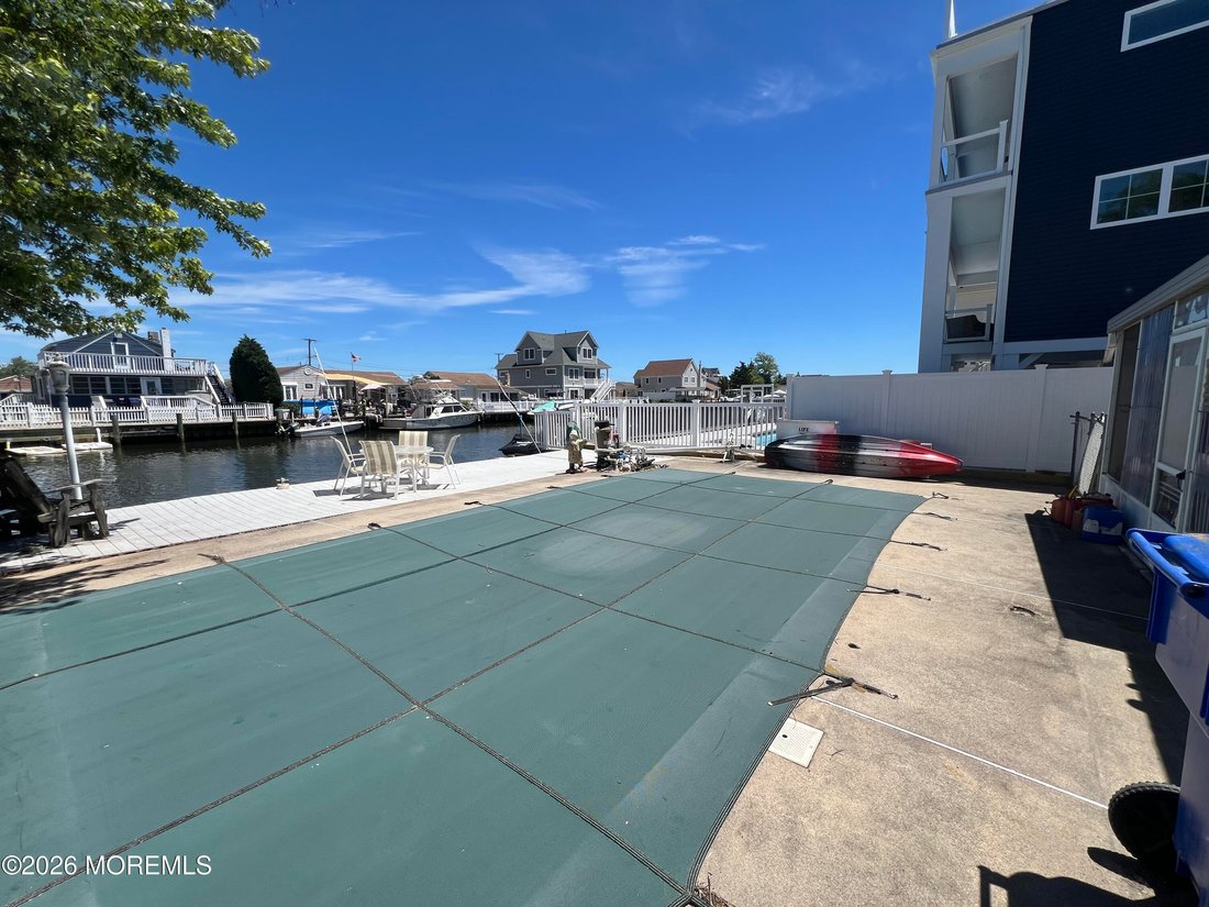 House in Toms River, New Jersey, United States 4 - 18508419