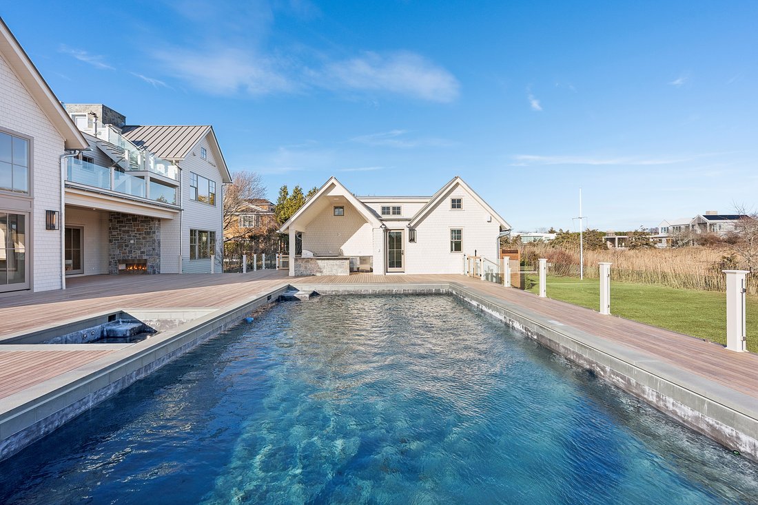 House in Quogue, New York, United States 5 - 16998301