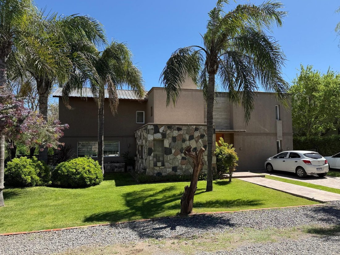 House in Villa Allende, Cordoba, Argentina 1 - 18500875