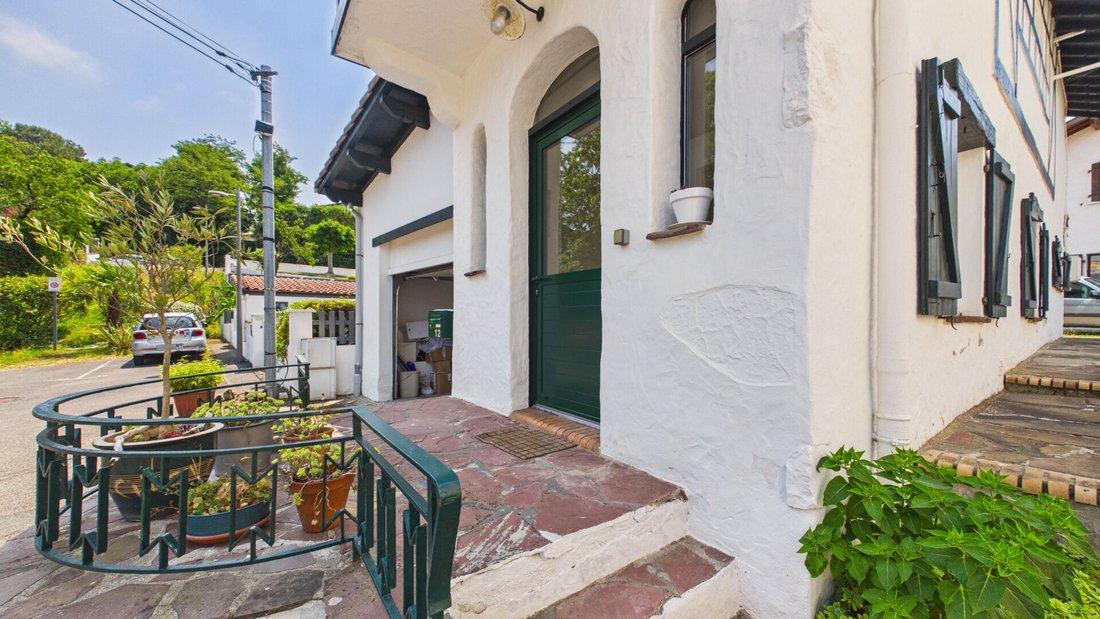Villa in Anglet, Nouvelle-Aquitaine, France 1 - 18510262