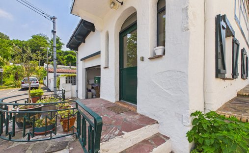 Villa in Anglet, Nouvelle-Aquitaine, France 1