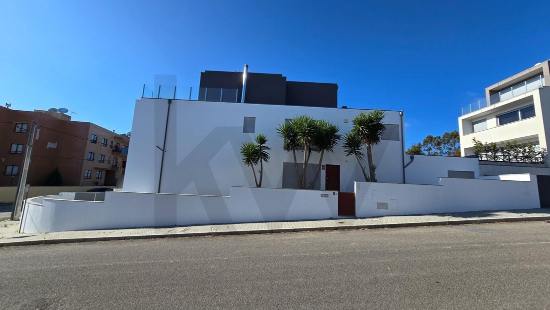 House in Sao Felix da Marinha, Porto District, Portugal 5 - 18508792