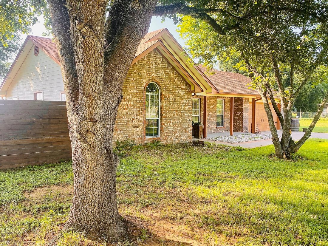 House in Bastrop, Texas, United States 2 - 18518814