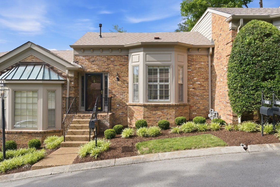 Townhouse in Forest Hills, Tennessee, United States 2 - 18508580