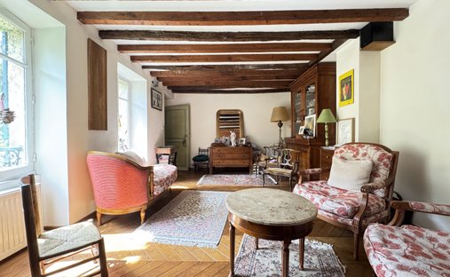 House in Forêt, Saint-Germain-en-Laye, France 1