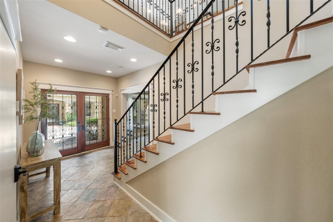 House in Houston, Texas, United States 4 - 18509373