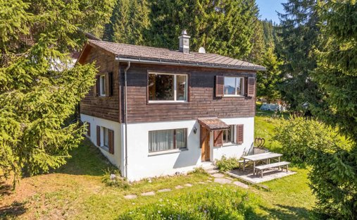 Haus in Churwalden, Graubünden, Schweiz 1