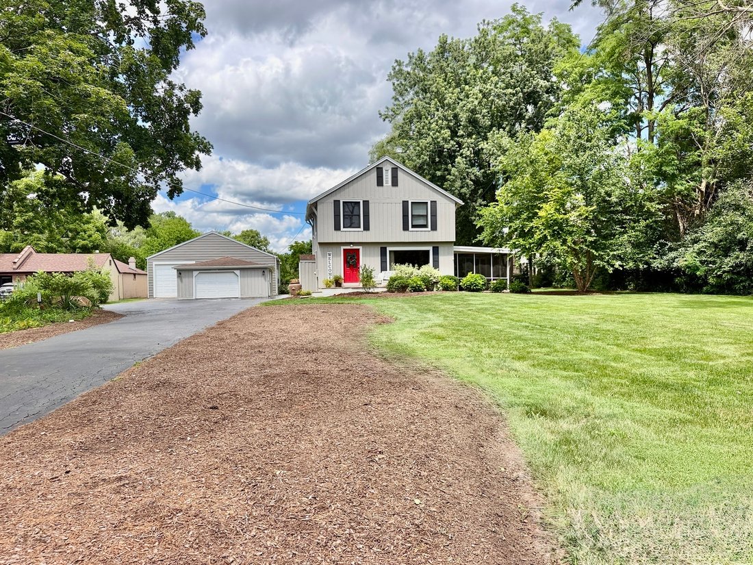 House in Willow Springs, Illinois, United States 1 - 18499481