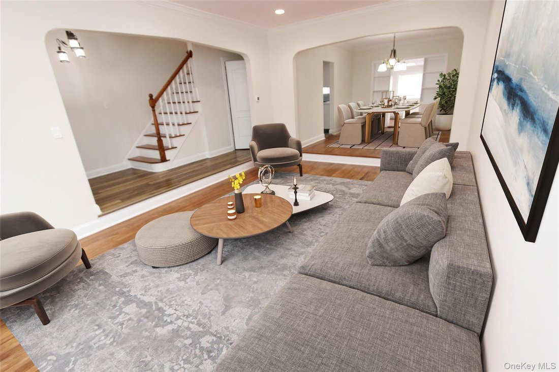 House in Kew Garden Hills, NY, United States 2 - 17813283