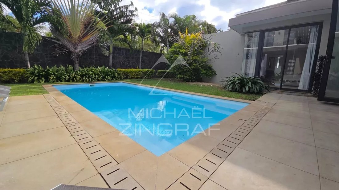 Villa in Grand Baie, Rivière du Rempart District, Mauritius 2 - 18509654