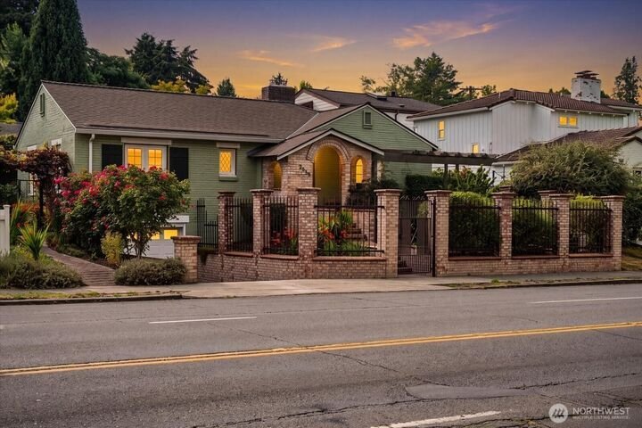 House in Seattle, Washington, United States 1 - 18514799