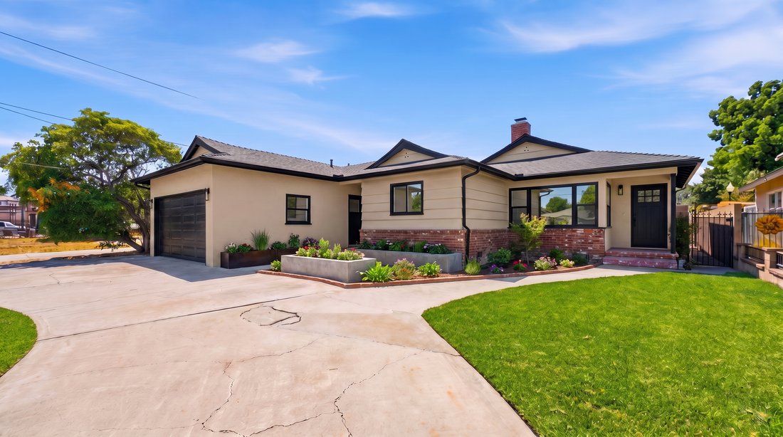 Covina, California, United States 1 - 18510418