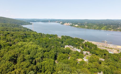 Land in Tomkins Cove, New York, United States 1
